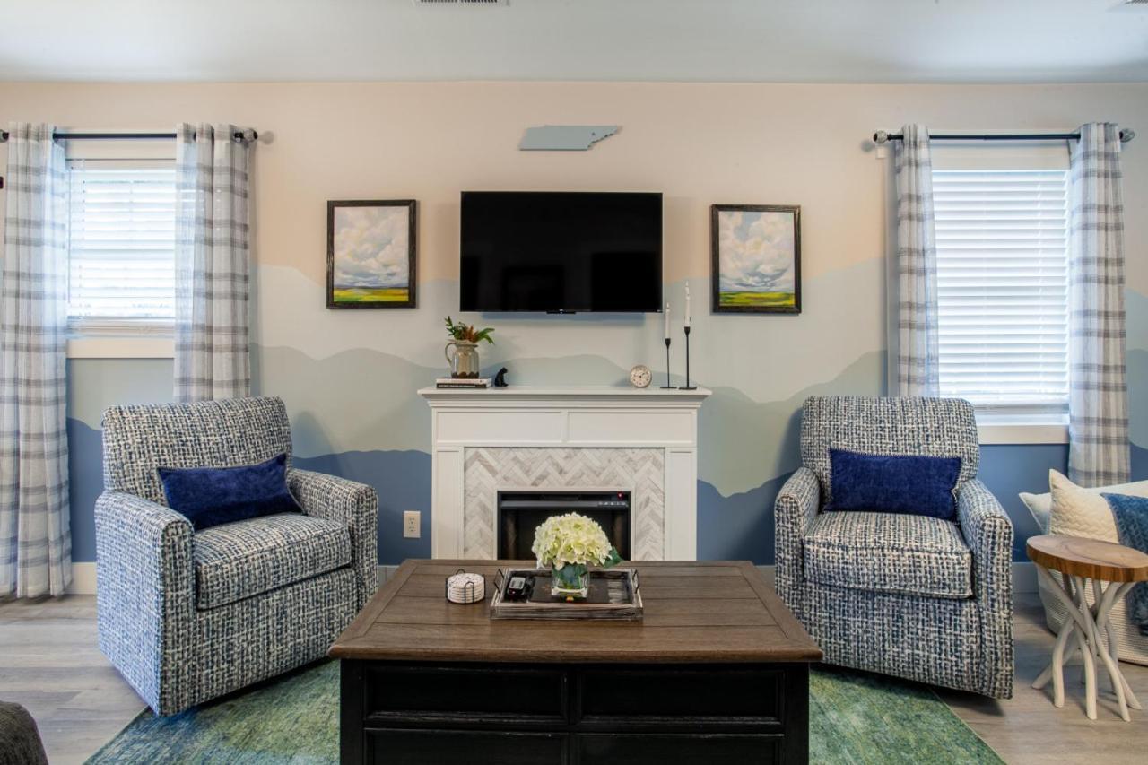 Blue Valley Inn - Hot Tub & Spacious Play Area! Knoxville Exterior foto